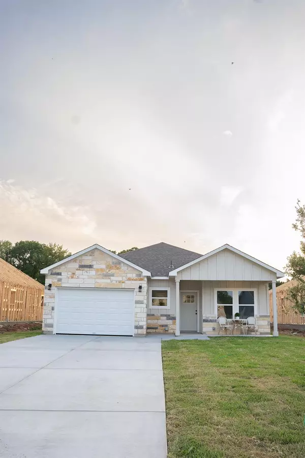 Smithville, TX 78957,307 String Prairie WAY