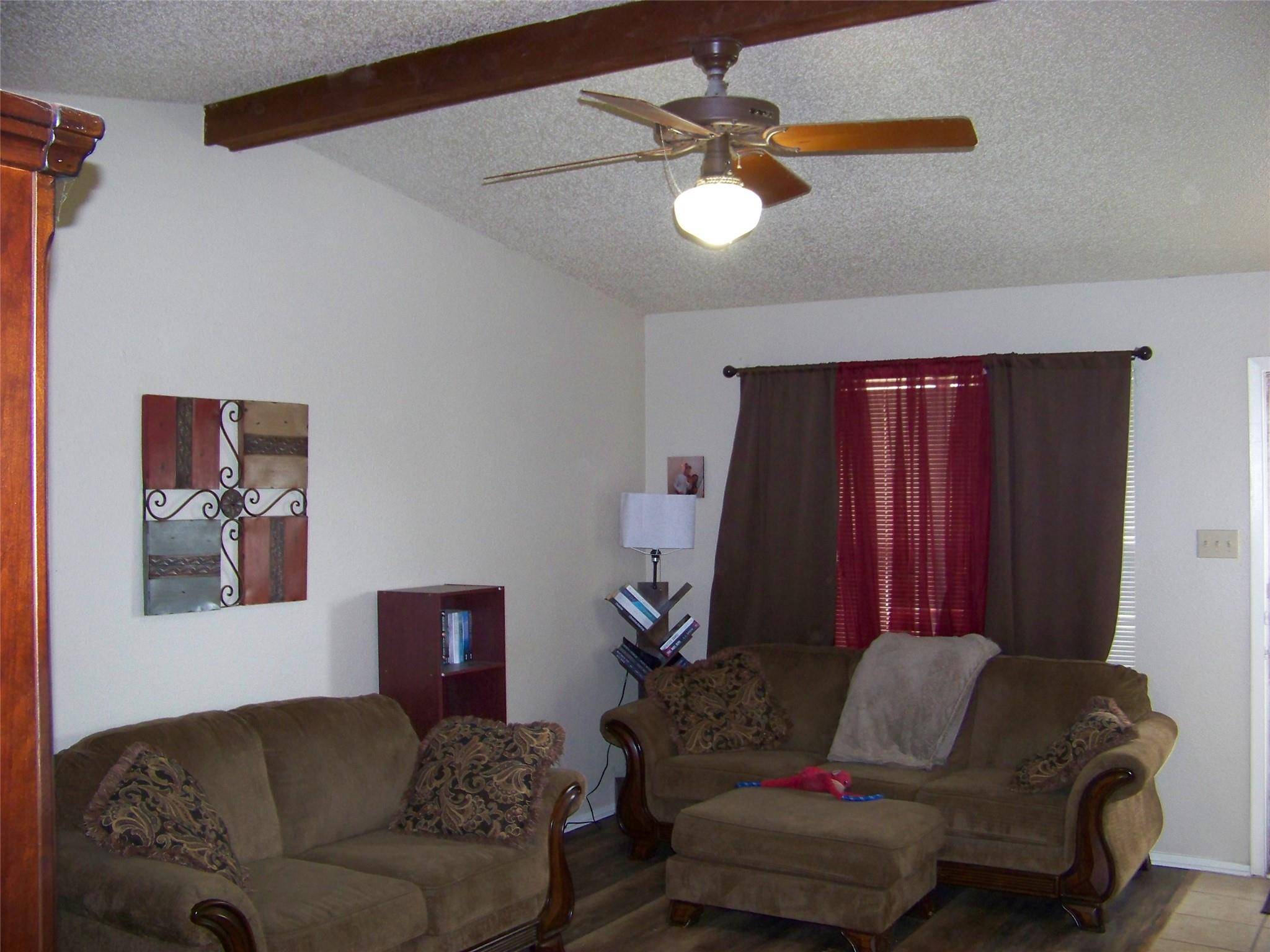 Taylor, TX 76574,2805 Davis ST
