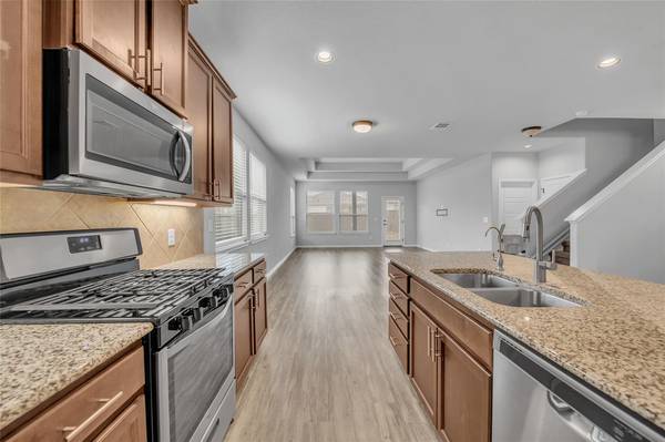 113 Findley Ave,  Leander,  TX 78641