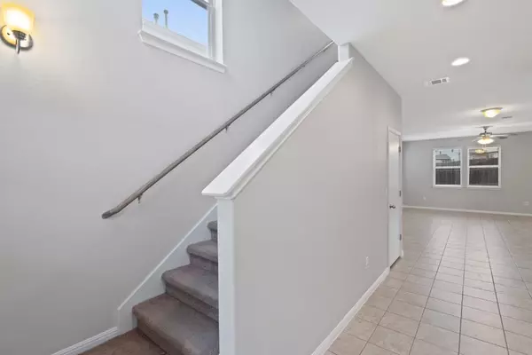 Buda, TX 78610,341 Twisted Oaks LN