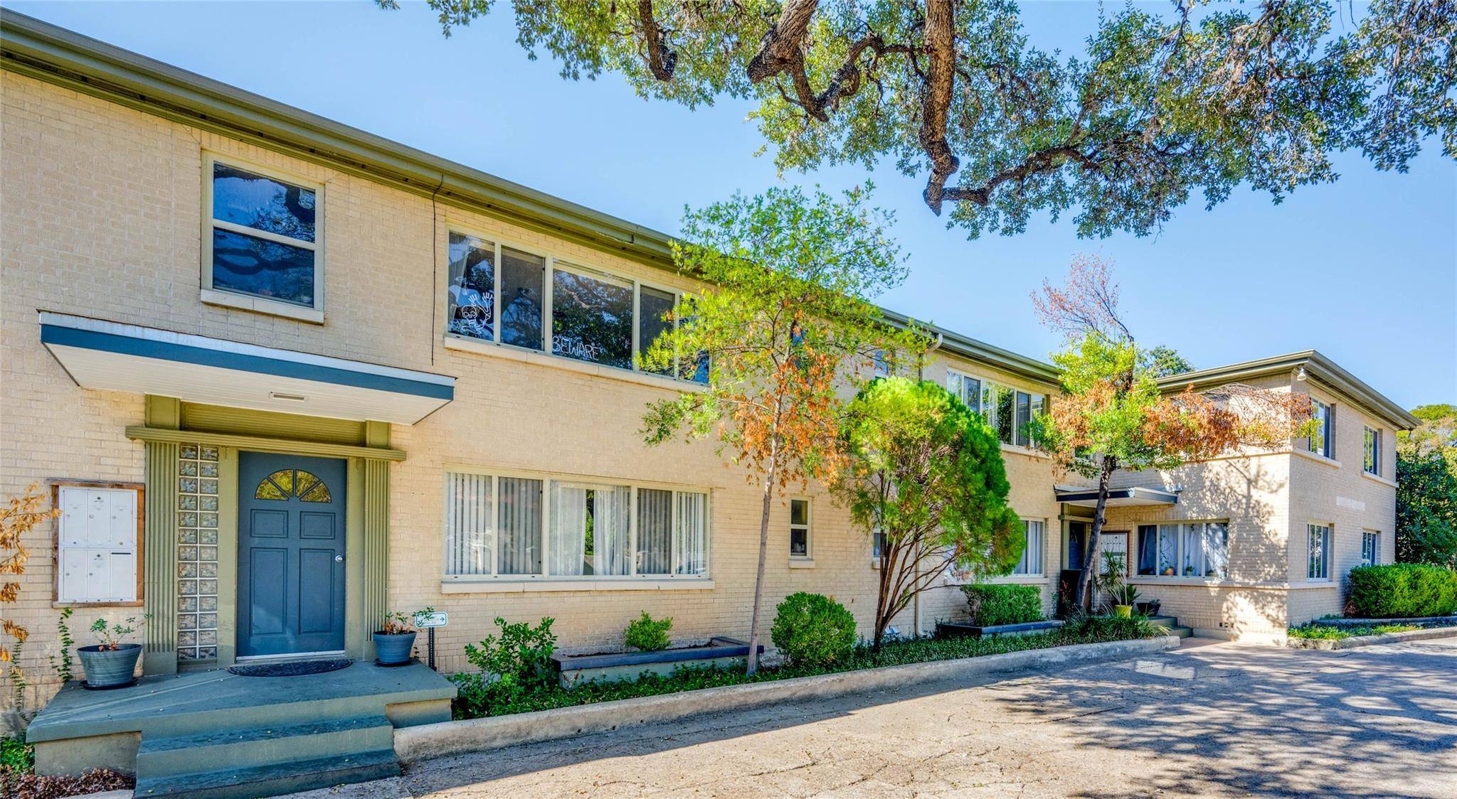 1409 Enfield RD, Austin, TX 78703