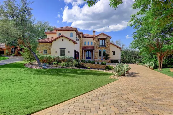 7220 Oak Shores DR,  Austin,  TX 78730