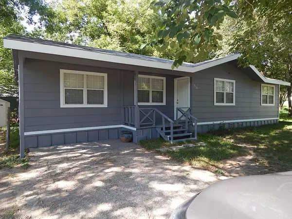 1510 Gordon St ST, Bastrop, TX 78602