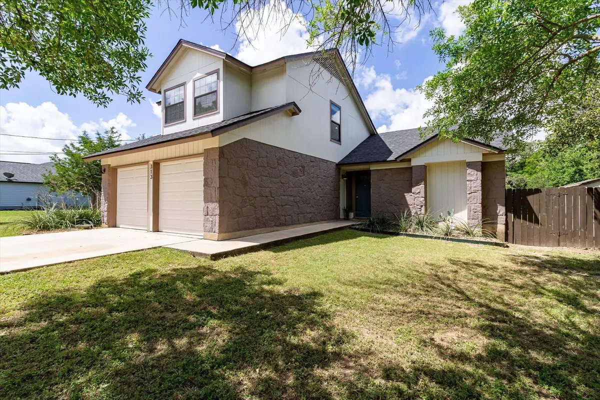 San Marcos, TX 78666,313 Hunter Ridge RD