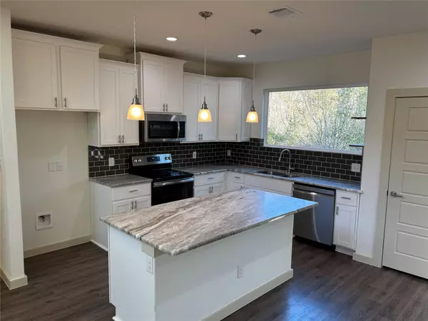 Bastrop, TX 78602,116 Kohala LN