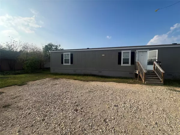 Kyle, TX 78640,302 Sparrow LN