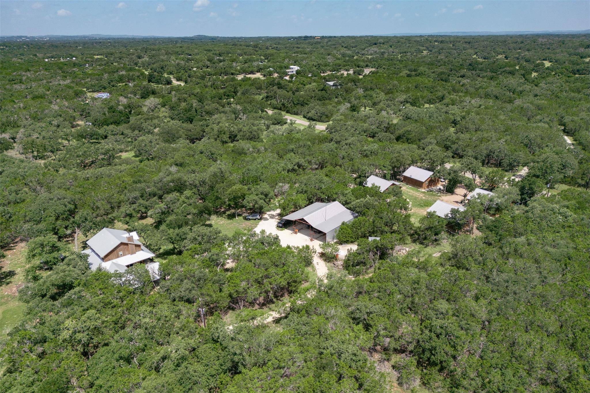 1374 Forest View DR, Blanco, TX 78606