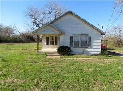 1542 S Kessler Ave,  Schulenburg,  TX 78956