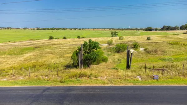 Jarrell, TX 76537,1499 County Road 311 DR