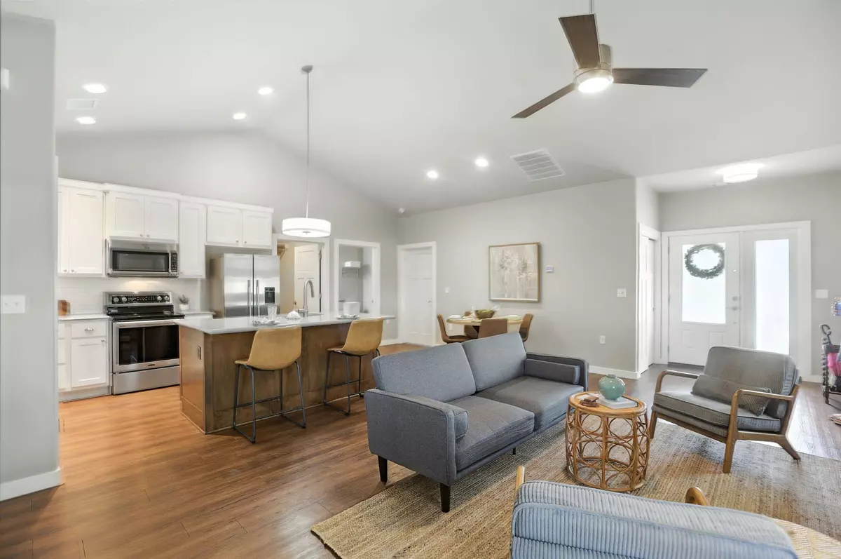 Dripping Springs, TX 78620,341 Rose DR #A