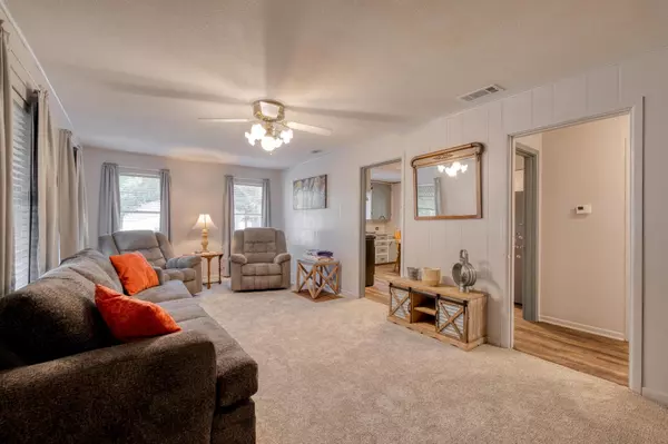 Taylor, TX 76574,602 Sloan ST