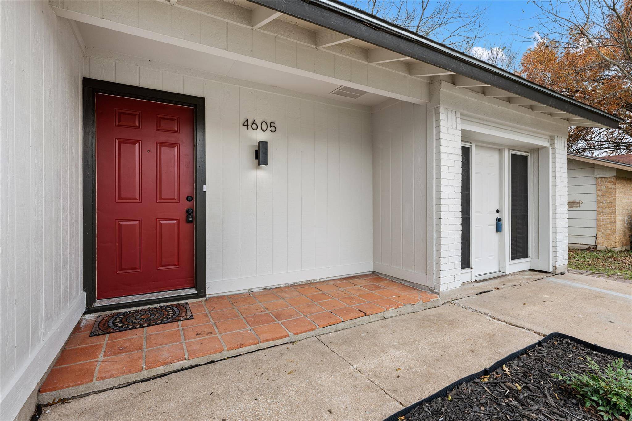 Austin, TX 78744,4605 Brassiewood DR