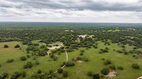 Hallettsville, TX 77964,3814 CR 19