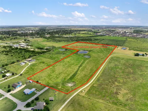 Jarrell, TX 76537,1775 County Road 305 RD