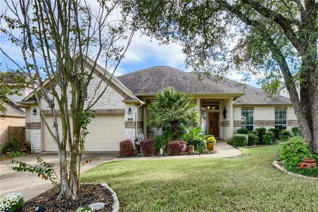 Dripping Springs, TX 78737,310 Abbey DR