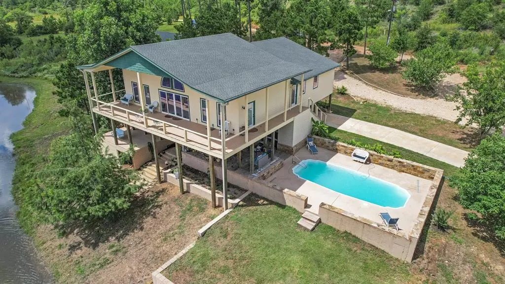 Smithville, TX 78957,493 Cottletown RD #C