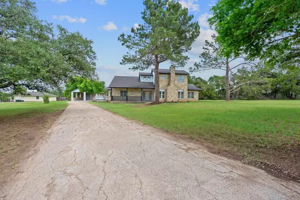 300 Fawn LN, Georgetown, TX 78628