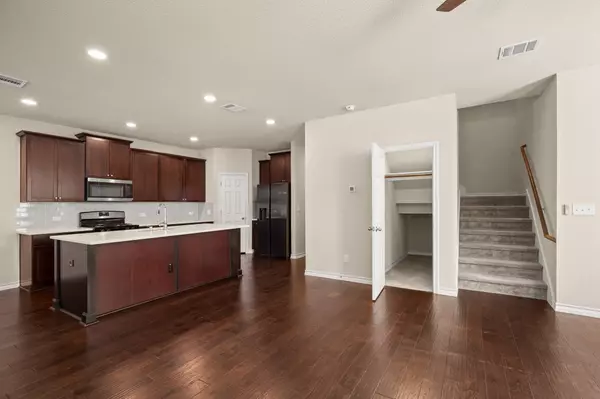 Leander, TX 78641,1700 W Broade ST