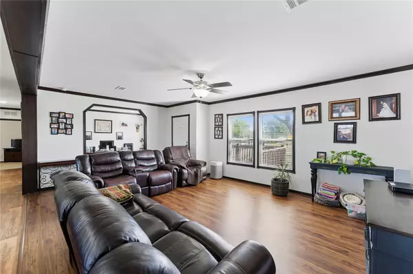 Seguin, TX 78155,5060 S Santa Clara RD