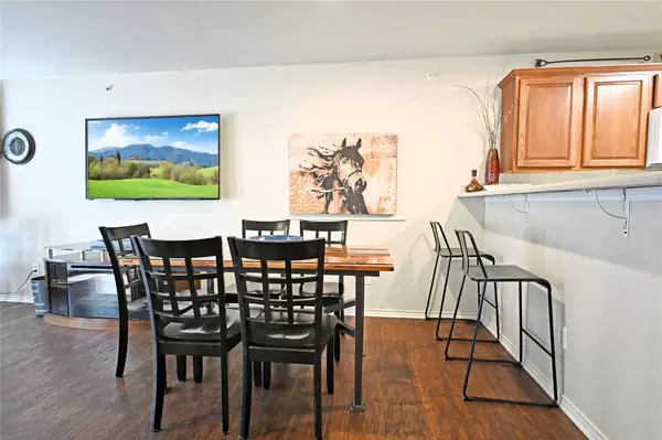 New Braunfels, TX 78130,730 E Mather ST #J-301