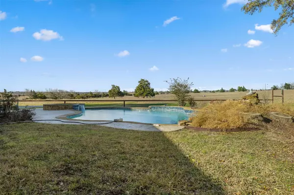 Schulenburg, TX 78956,2346 Bruno RD