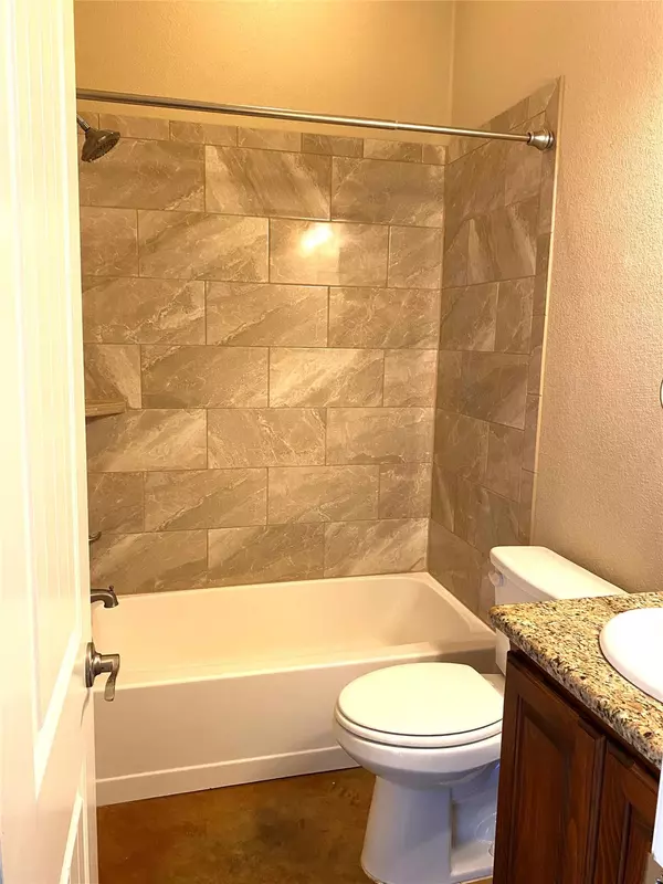 Bastrop, TX 78602,132 Akaloa DR