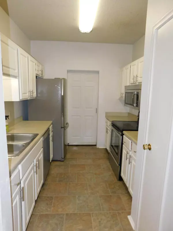 Austin, TX 78758,12166 Metric BLVD #384