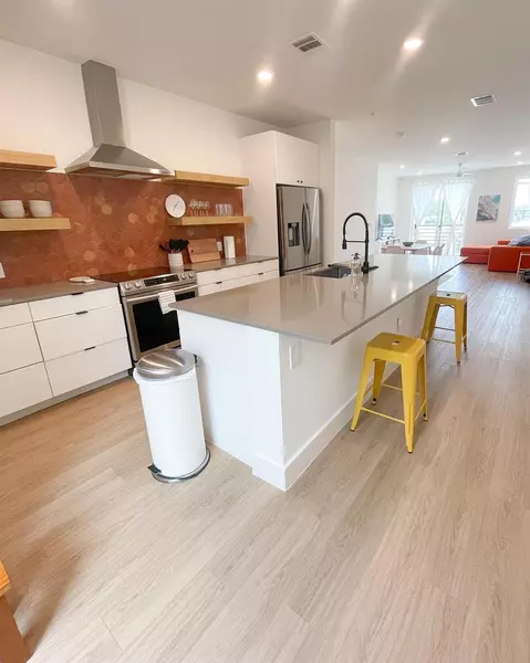 2709 E 5th ST #1201, Austin, TX 78702