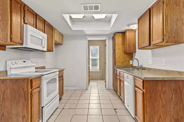 Round Rock, TX 78664,1703 Greyson DR