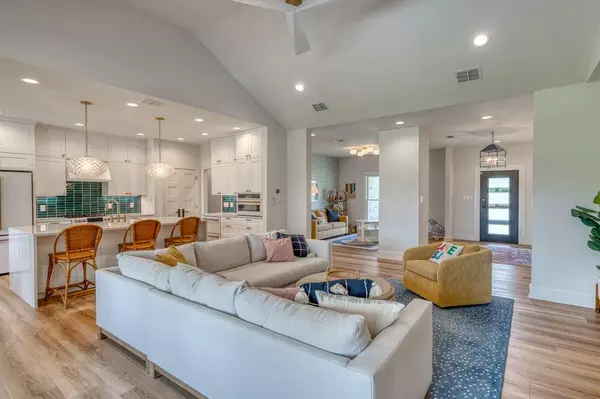 Granite Shoals, TX 78654,1001 Belaire DR