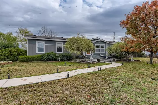 11538 Thistle LN, Justin, TX 76247