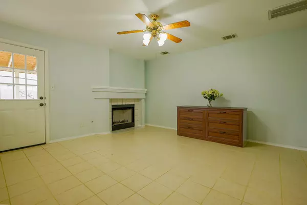 Round Rock, TX 78664,1712 Southwestern DR