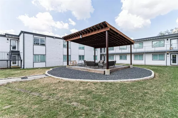 Austin, TX 78723,1200 E 52nd ST #205