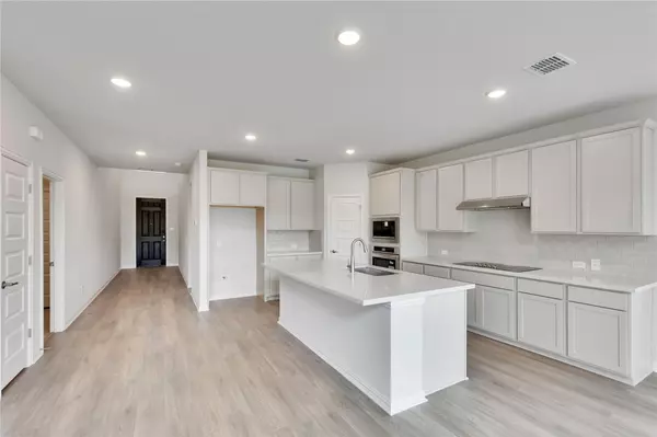 Georgetown, TX 78628,623 Breeze Hollow LN