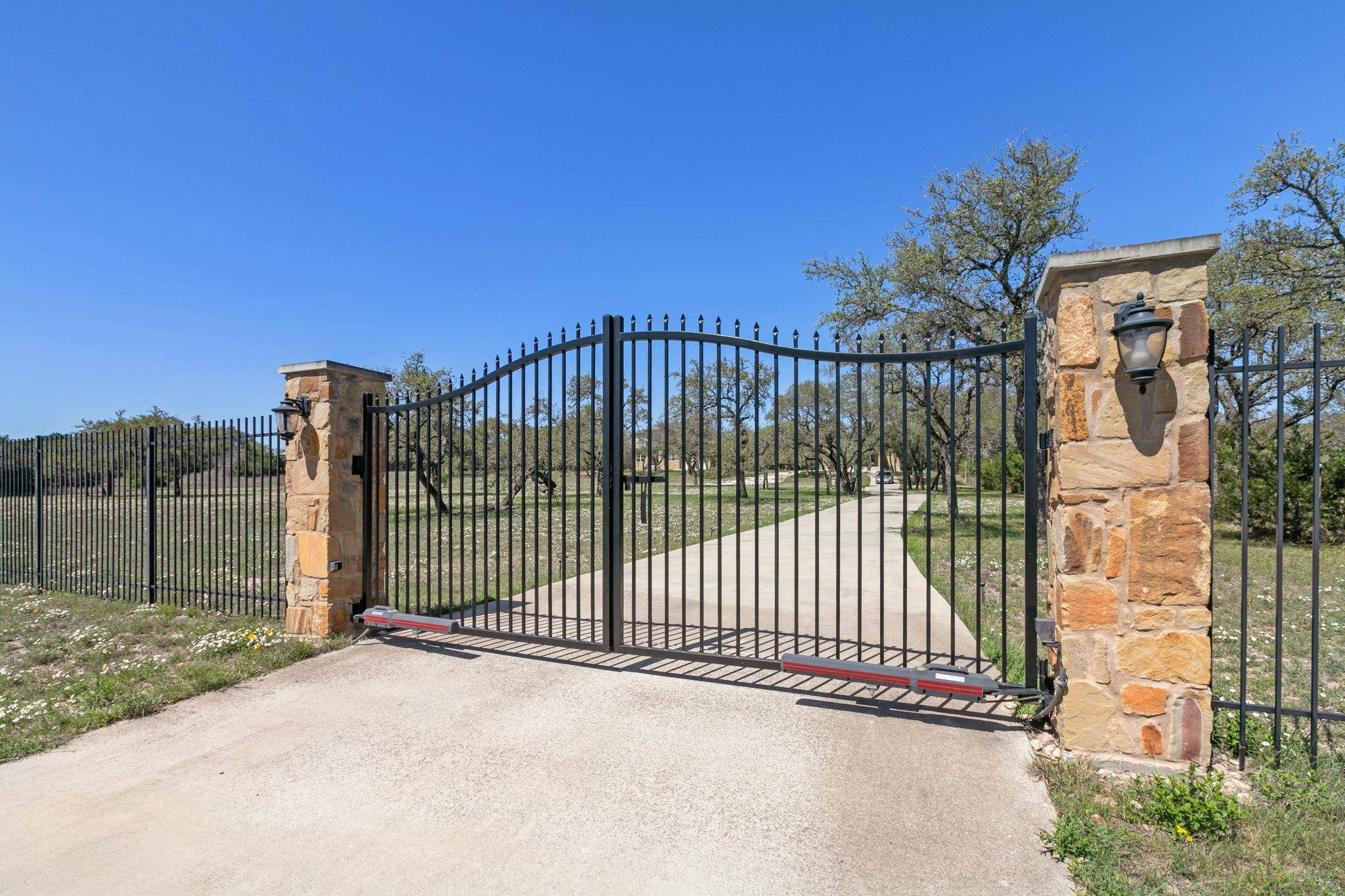 Leander, TX 78641,23315 Nameless RD