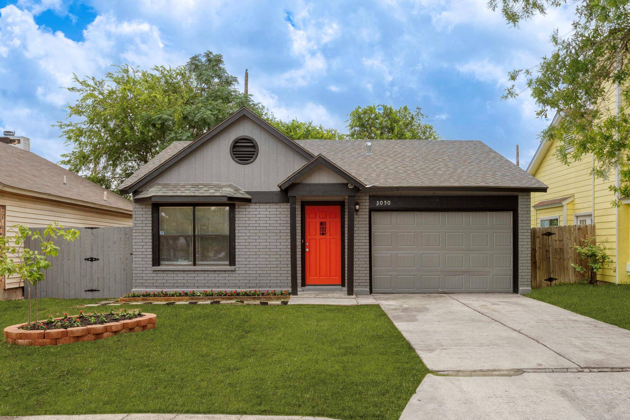 3050 Beacon FLD, San Antonio, TX 78245