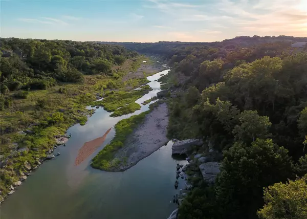 Spicewood, TX 78669,5012 Hupedo Ranch RD