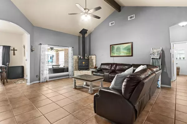 Gatesville, TX 76528,1620 Fm 107