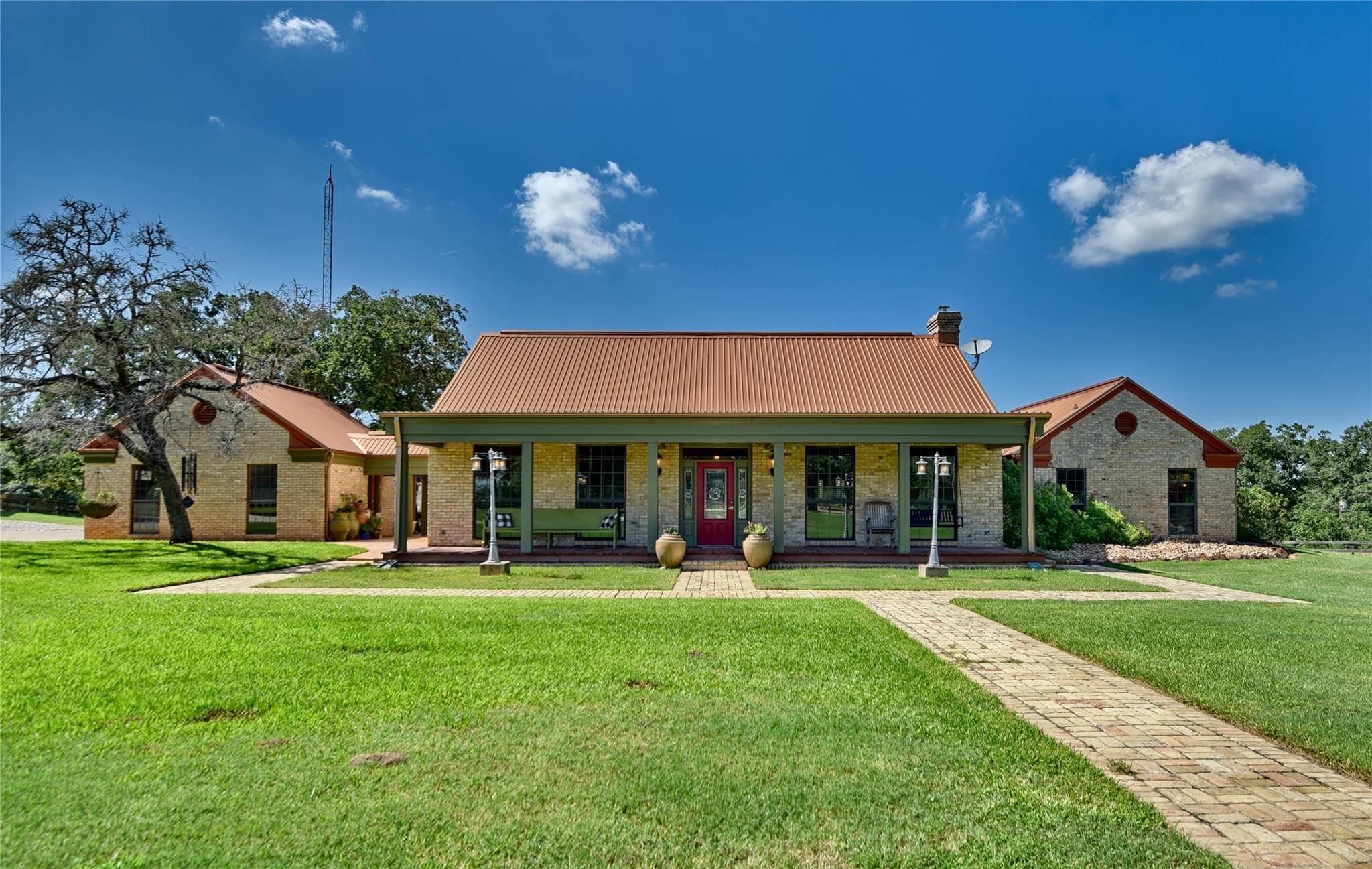 2790 County Road 208, Giddings, TX 78942