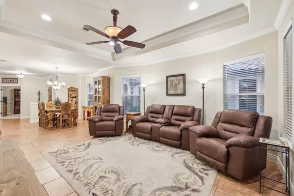 Lago Vista, TX 78645,2004 American DR #1