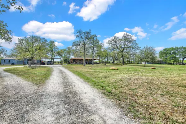 2239 County Road 434 LOOP, Rockdale, TX 76567