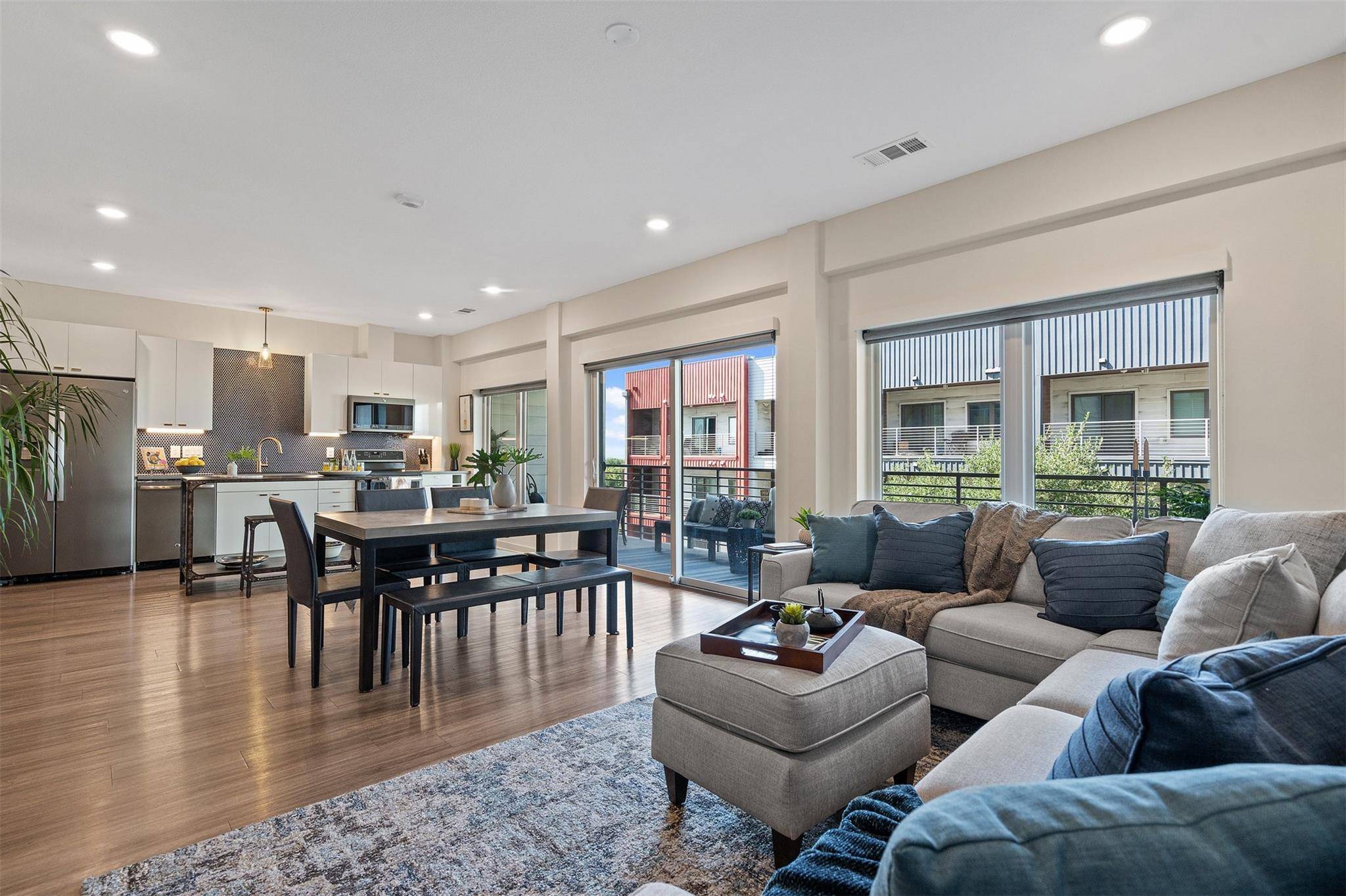 Austin, TX 78745,4361 S Congress Ave #435