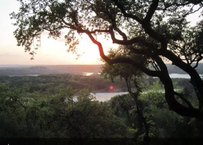 409 Kendall RD, Spicewood, TX 78669