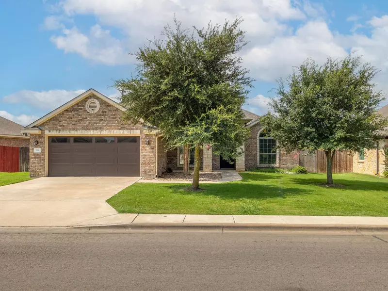 313 Jake DR, Jarrell, TX 76537