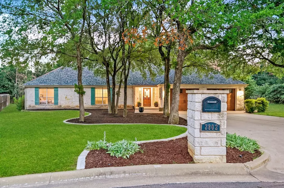 2802 Brandy LN, Georgetown, TX 78628