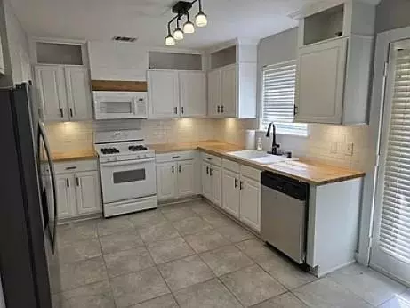 Round Rock, TX 78681,811 Chiselpoint CV