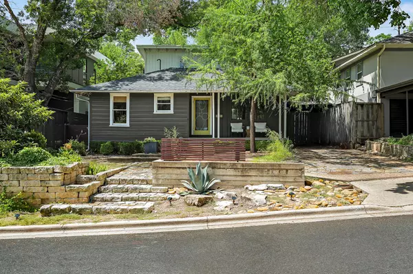 1001 Daniel DR, Austin, TX 78704