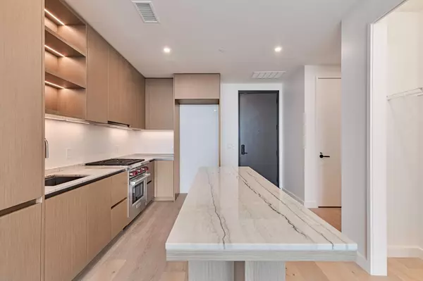 Austin, TX 78701,610 Davis ST #4406