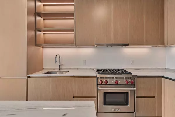 Austin, TX 78701,610 Davis ST #4406