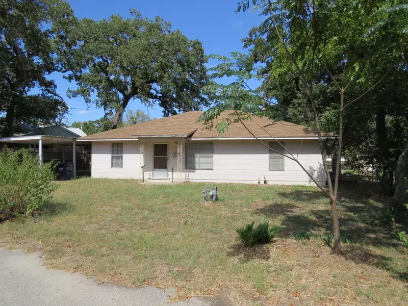 308 Erie Ave, Rockdale, TX 76567